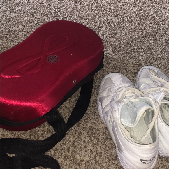 Nifinity Evolution cheer shoes 7.5 - Picture 6 of 6